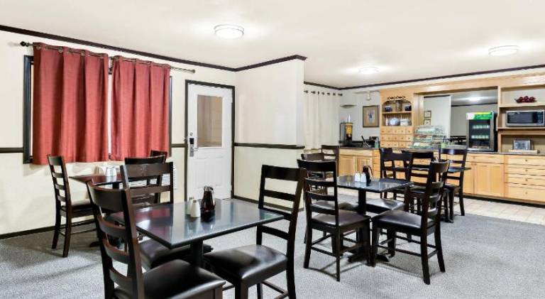 Quality Inn Mount Vernon — photo 3