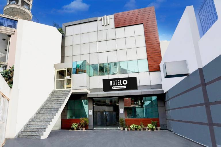 Hotel O Rohini Sector 20 MAIT Formerly Maharaja Grand