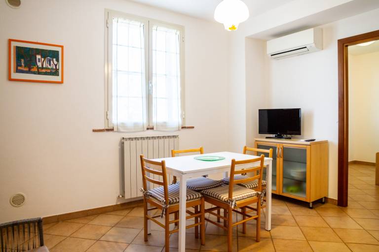 Farmhouse 'Ruggeri - Casa Rosa' with Shared Garden, Wi-Fi and Air Conditioning — photo 3