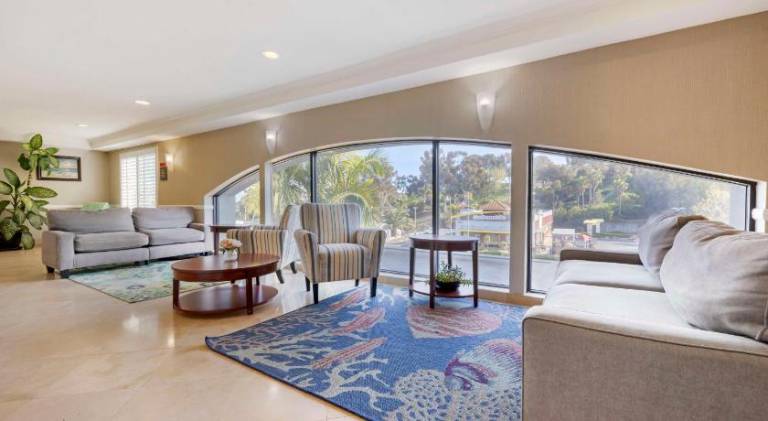 Best Western Plus Marina Shores Hotel in Dana Point, CA