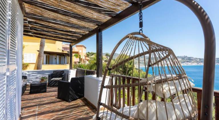 Fully equipped villa with private pool & patio | Pet-friendly — photo 3