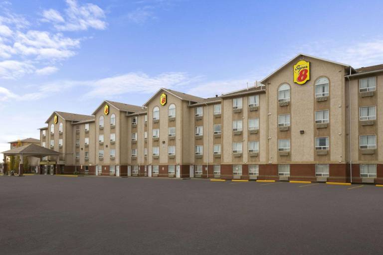 Super 8 by Wyndham Fort Nelson BC in Fort Nelson, BC