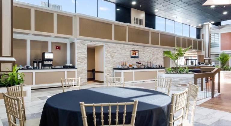 Ramada Inn Conference Center Bossier City — photo 3