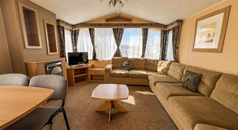 6 Berth Pet Friendly Caravan By Hunstanton Beach, Norfolk Ref 13012L — photo 2