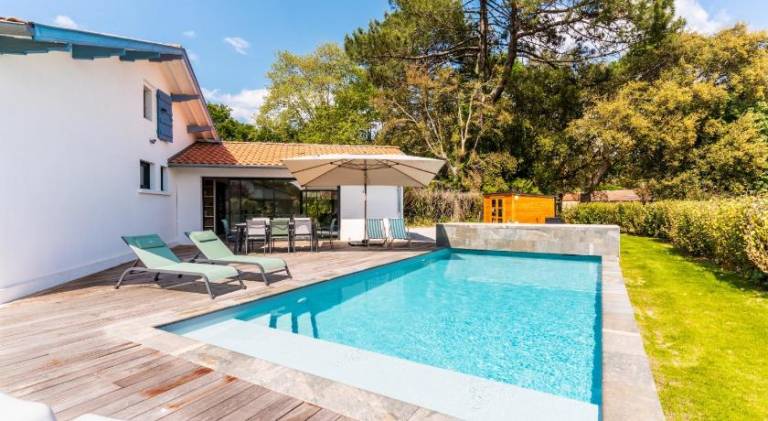 Villa with yard, barbeque & private pool | Good for workation in Soorts-Hossegor