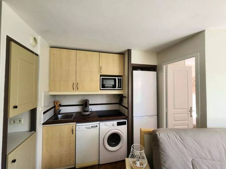 Holiday apartment with terrace & jacuzzi — photo 3