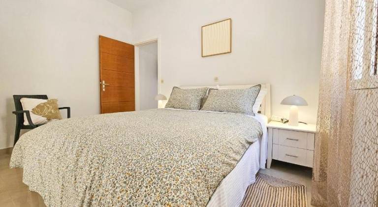 Holiday apartment with yard & terrace in Apokoronas
