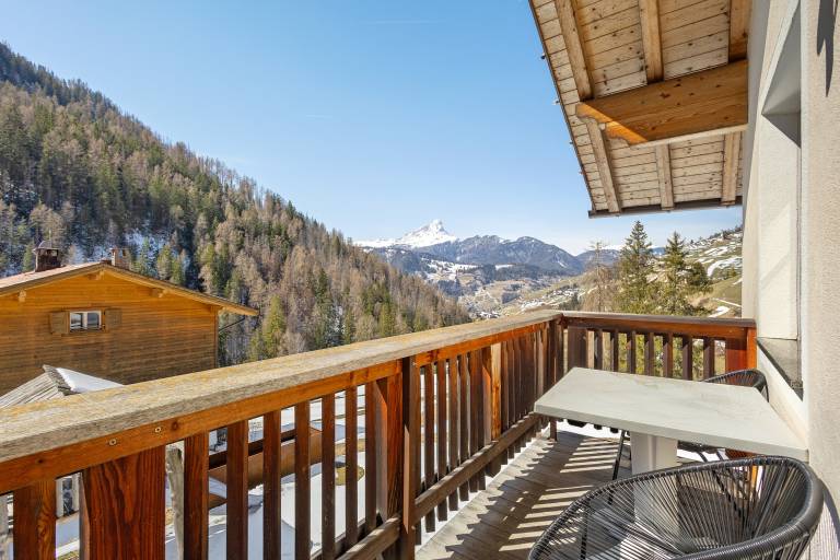 Apartment 'Ciasa Mirio Mirio' with Mountain View, Balcony & Wi-Fi — photo 3