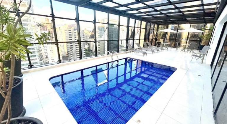 Apartment with pool & jacuzzi in Paulista