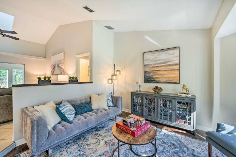 Walk to Lake: Stunning Central Florida Home! — photo 4