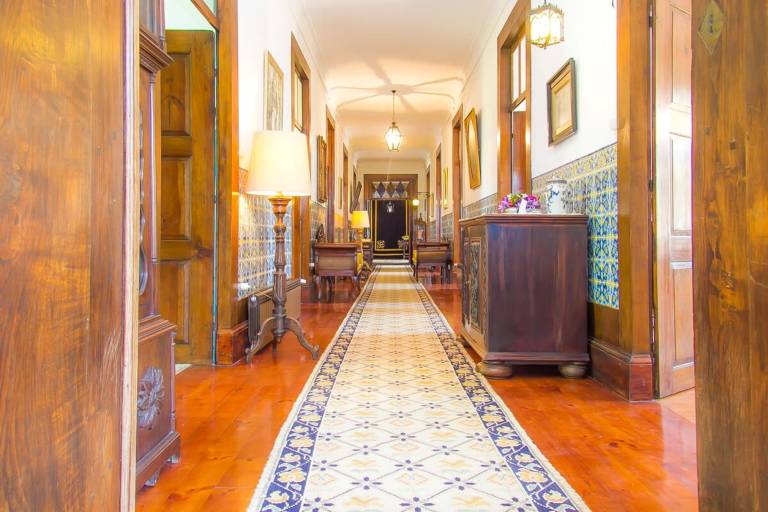 Liiiving in Ofir Manor Pool House — photo 4