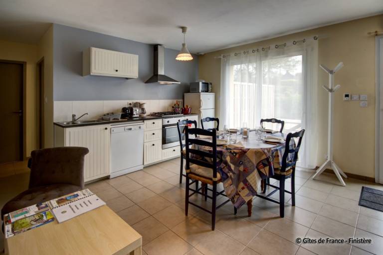 Charming gite with BBQ, garden & terrace | Pet-friendly — photo 4