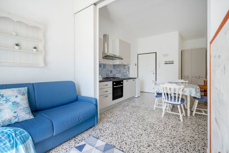 Children-friendly beautiful apartment with fast internet | City view | Beach nearby | Dogs allowed — photo 4
