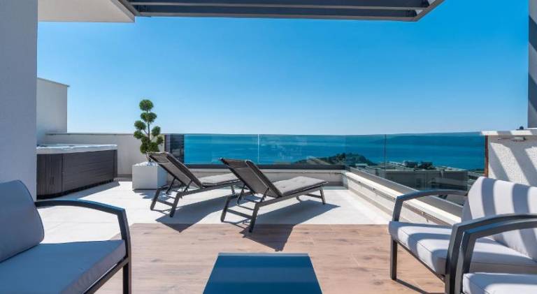 Lovely villa with pool & jacuzzi | Pets allowed — photo 3