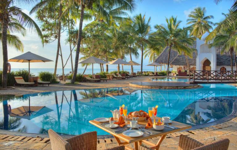 Sultan Sands Island Resort & Spa in Kiwengwa