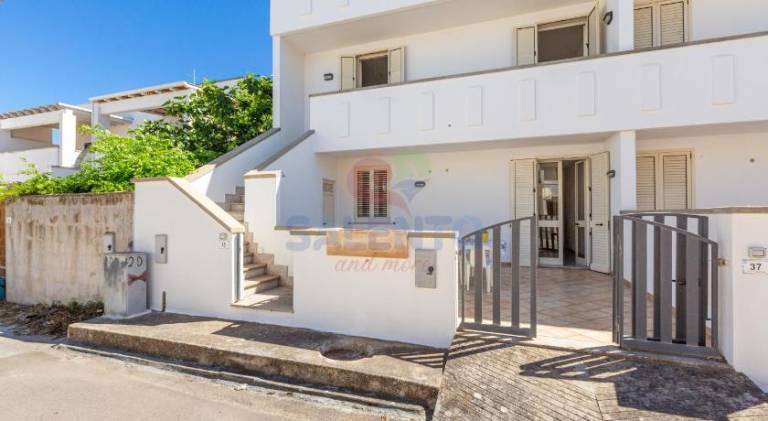 House with 2 rooms for 5 persons in Salve