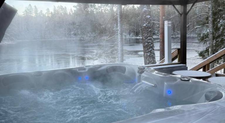 Villa with hot tub | Pets allowed — photo 4