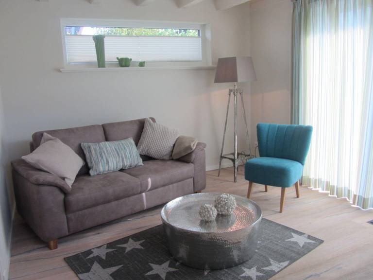 Holiday apartment with terrace & garden in St. Peter-Ording