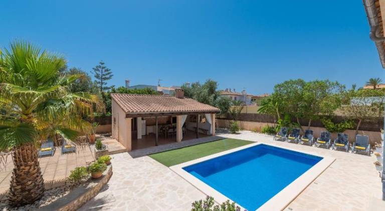 Villa with garden, grill & private pool | Pets are welcome — photo 3