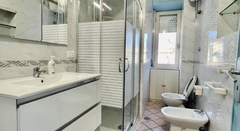 Rental apartment with 2 rooms for 6 persons — photo 2
