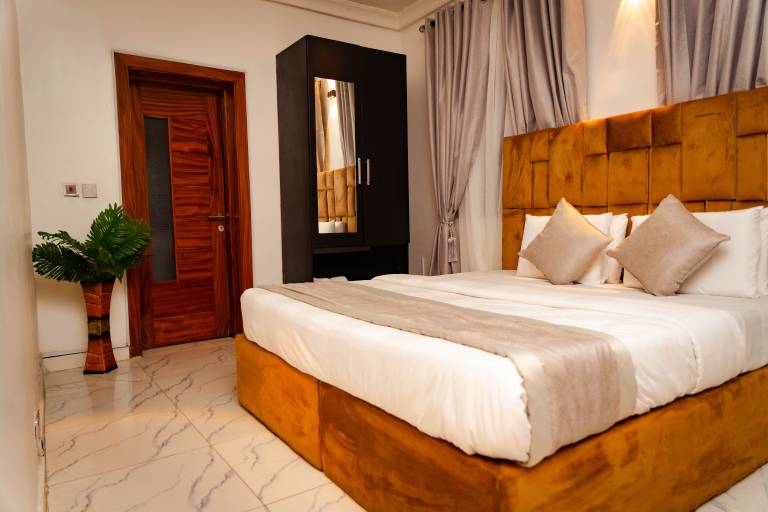 2-Bedroom Flat Lekki Phase 1 - Pool - Spa — photo 2