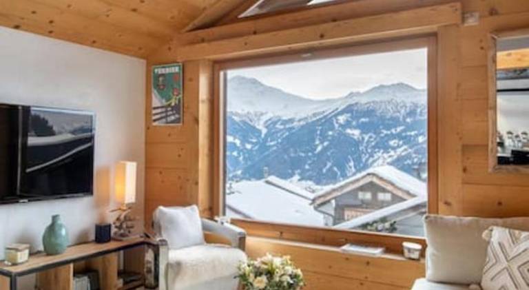 Chalet with 4 rooms for 10 persons — photo 2