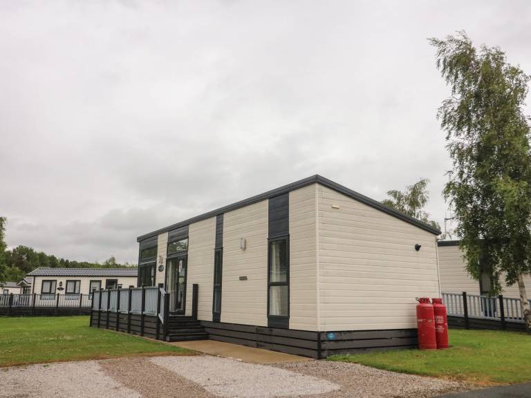 Cottage  Tewitfield
