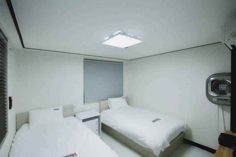 Hostel Suyeonggangbyeon-daero