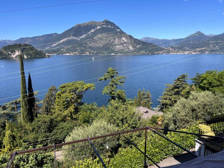 Apartment with patio | Lake view in Varenna