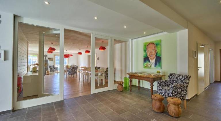 Serviced apartment with garden & terrace — photo 5