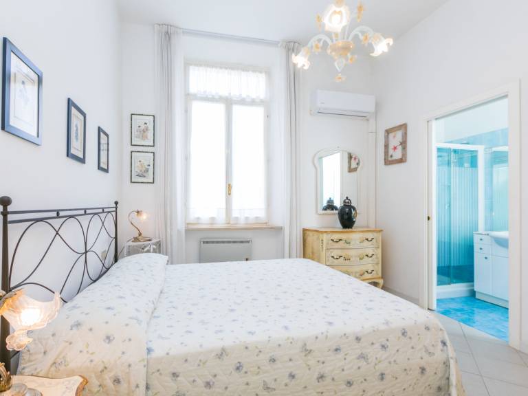 Rental apartment with terrace & yard | Sea view — photo 4