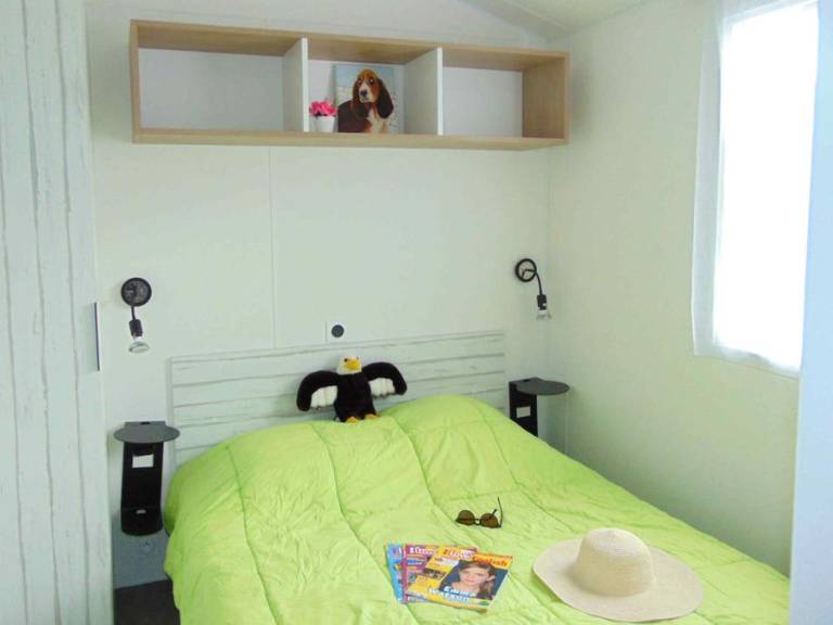 Mobile home with patio & heated pool — photo 4