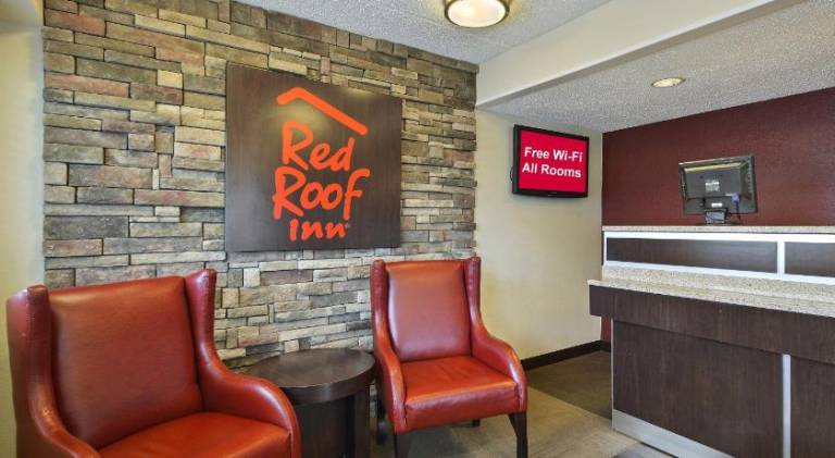 Red Roof Inn Charleston West - Hurricane, WV — photo 2