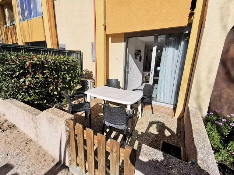 Apartment with 1 room for 4 persons — photo 2