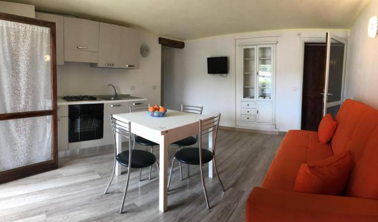 Holiday apartment with yard in Golfo Aranci
