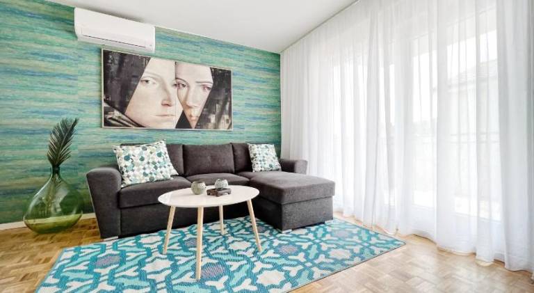 Rental apartment with terrace & yard — photo 2