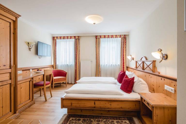 Hotel bayrischer Löwe (Osterhofen) in Deggendorf