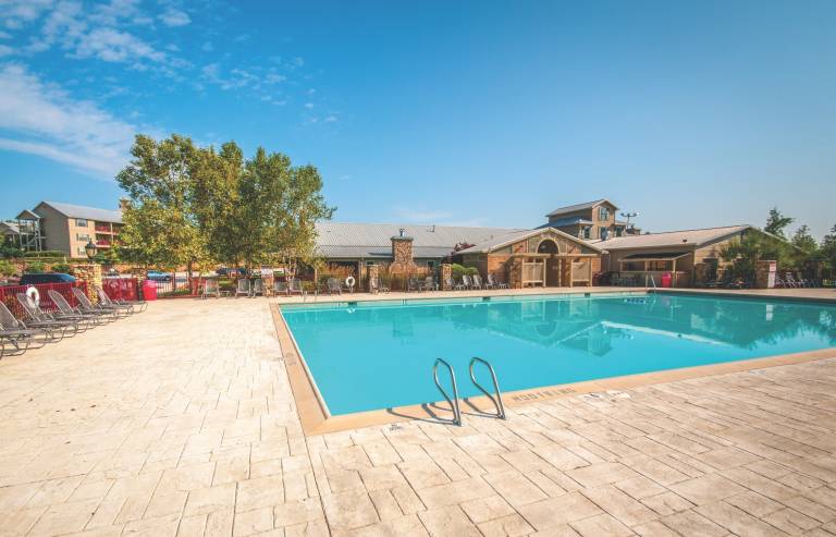 Villa  Clarkesville