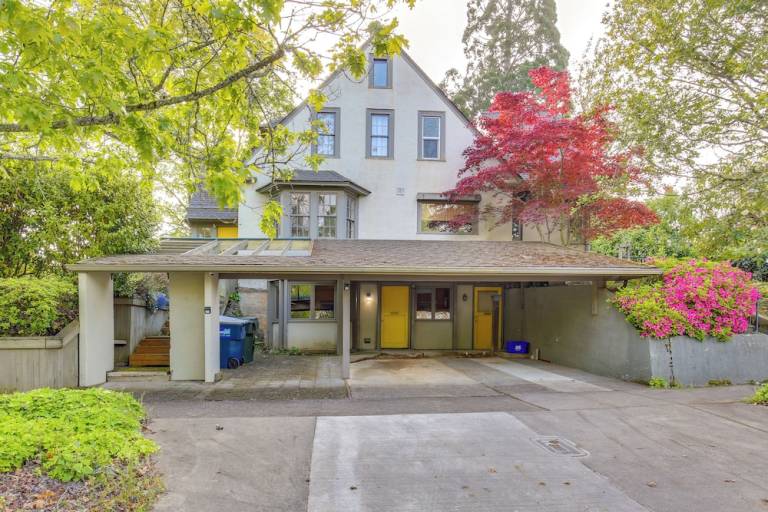 Apartment  Eugene