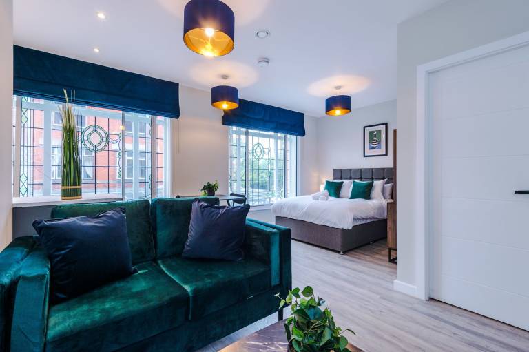 Studio flat Southport
