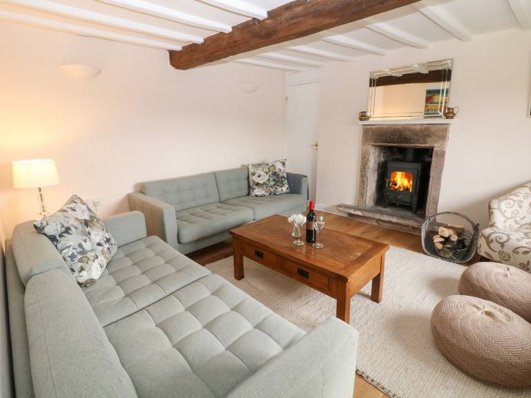 Family-friendly beautiful cottage with yard | Pets are welcome — photo 5