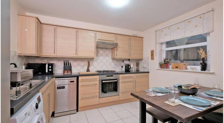 Apartment with 2 rooms for 4 persons — photo 3