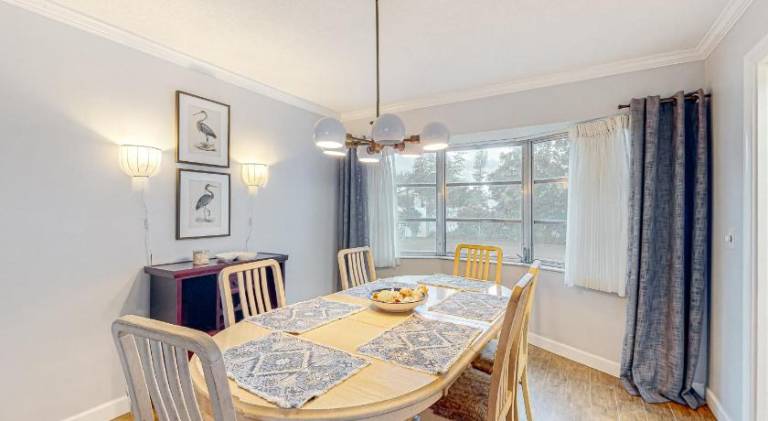 Charming vacation home | Pet-friendly — photo 5