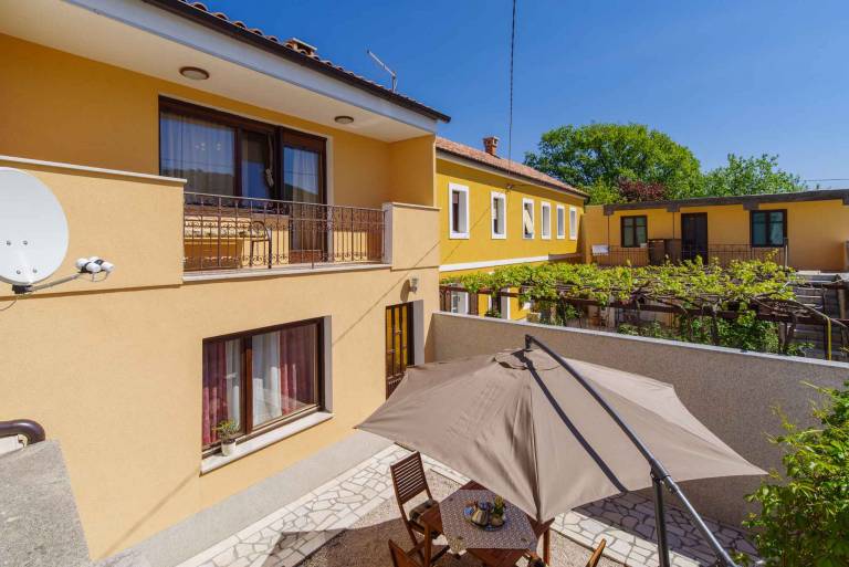 Fully equipped nice house with terrace, barbecue & private pool | Pets are welcome — photo 3