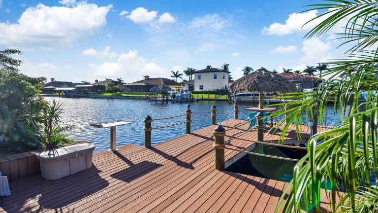 Fully equipped villa with terrace, grill & heated pool | Suitable for remote work | Dogs allowed — photo 3