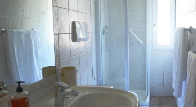 Rental apartment with 2 rooms for 6 persons — photo 2