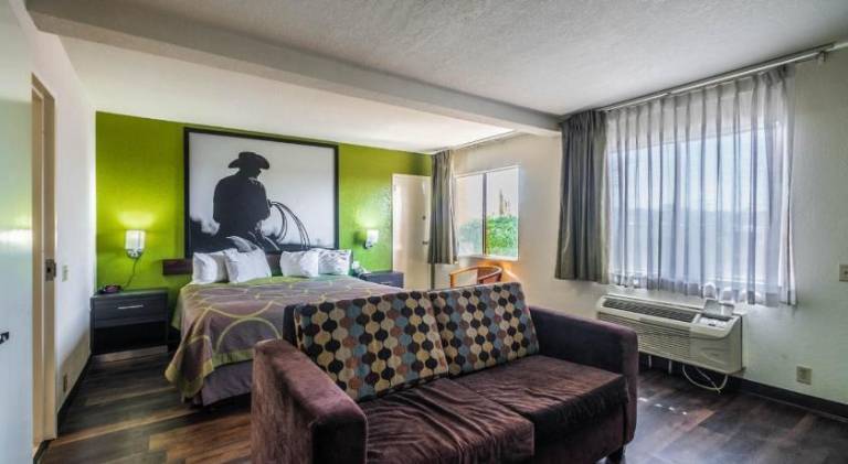 Super 8 By Wyndham El Paso Airport — photo 2