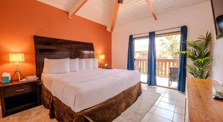 Fully equipped rental apartment with BBQ & pool | Beach nearby | Perfect for remote work | Dogs allowed — photo 2