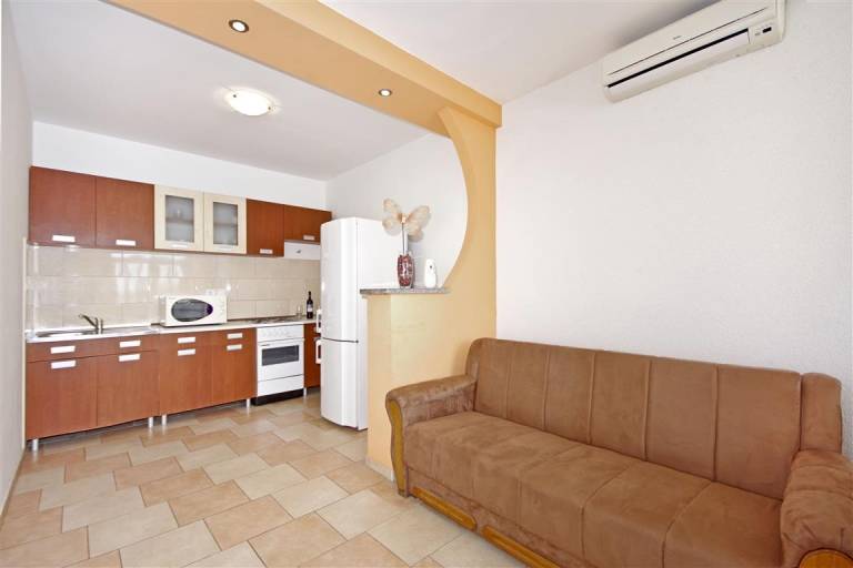 Charming holiday apartment with patio & grill | Sea view | Pets are welcome — photo 4