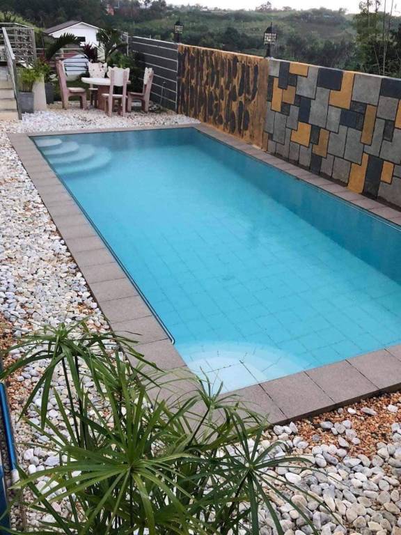 Vacation home with pool & garden — photo 3
